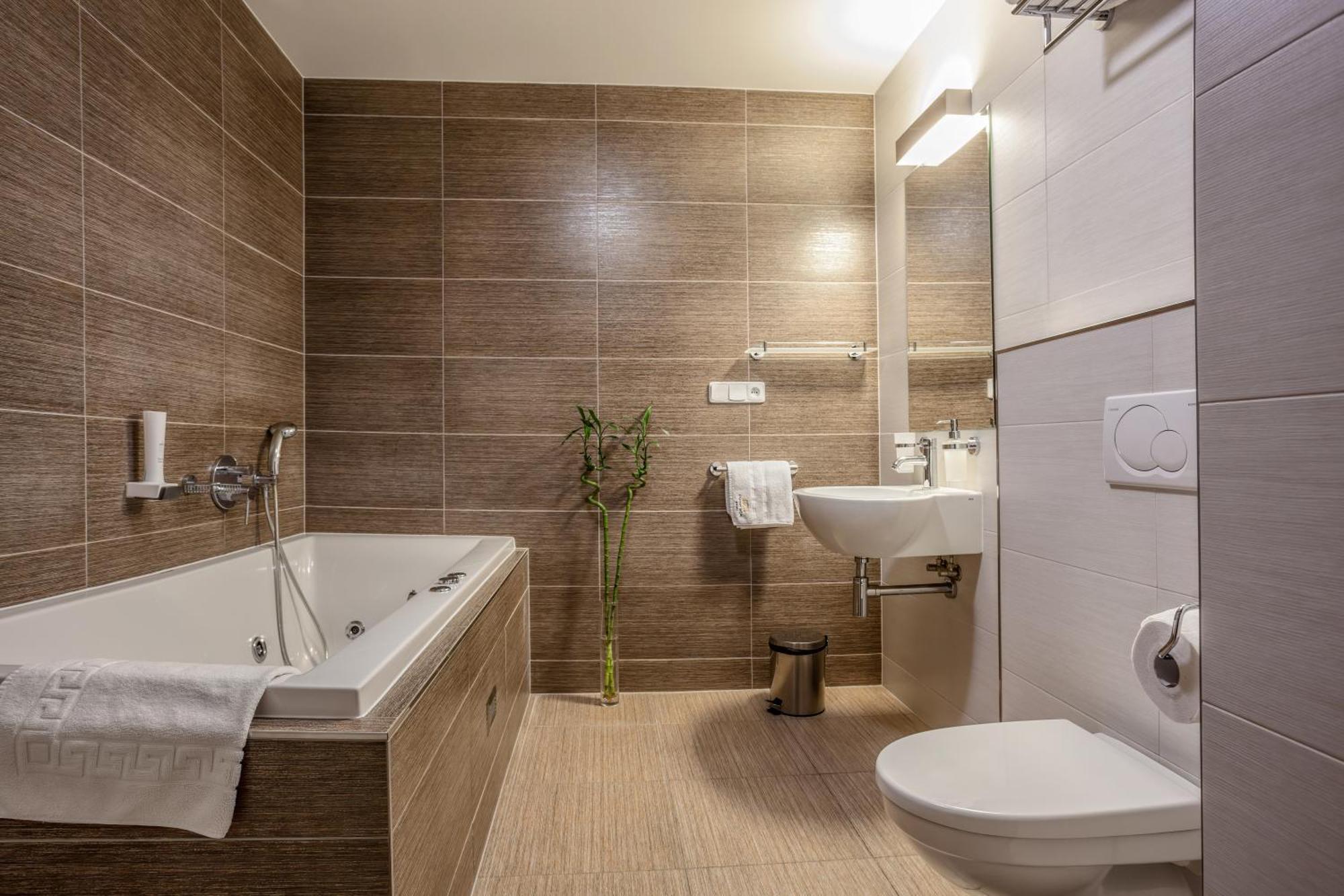 Hotel Lidovy Dum Bzenec Εξωτερικό φωτογραφία