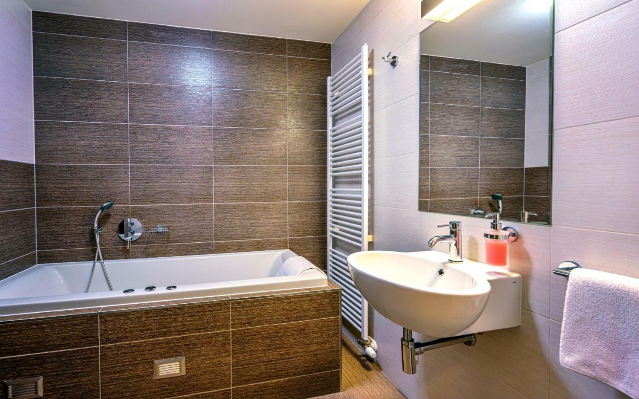 Hotel Lidovy Dum Bzenec Εξωτερικό φωτογραφία